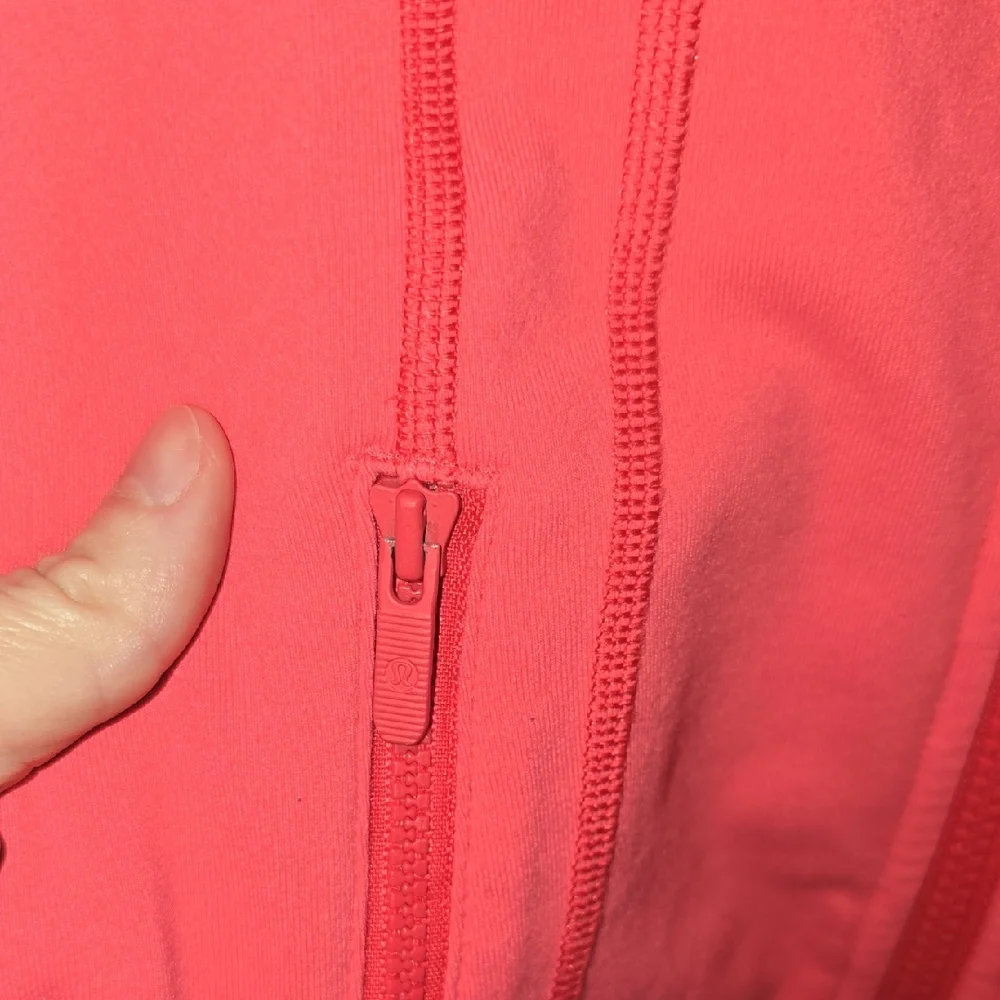 lululemon athletica Vibrant Pink Women's Jacket 4. - Picture 8 of 9